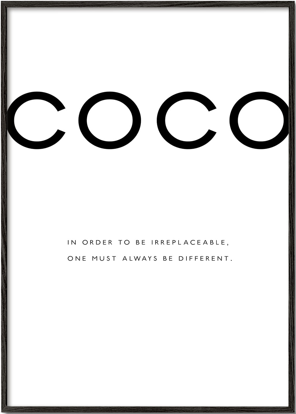 Czarno-biały plakat z cytatem COCO