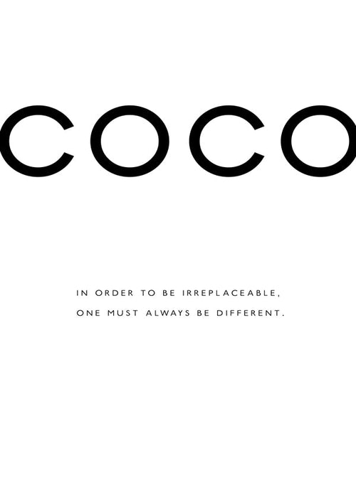 Czarno-biały plakat z cytatem COCO