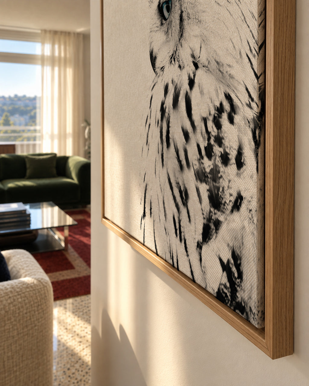 White owl - Framed canvas detail