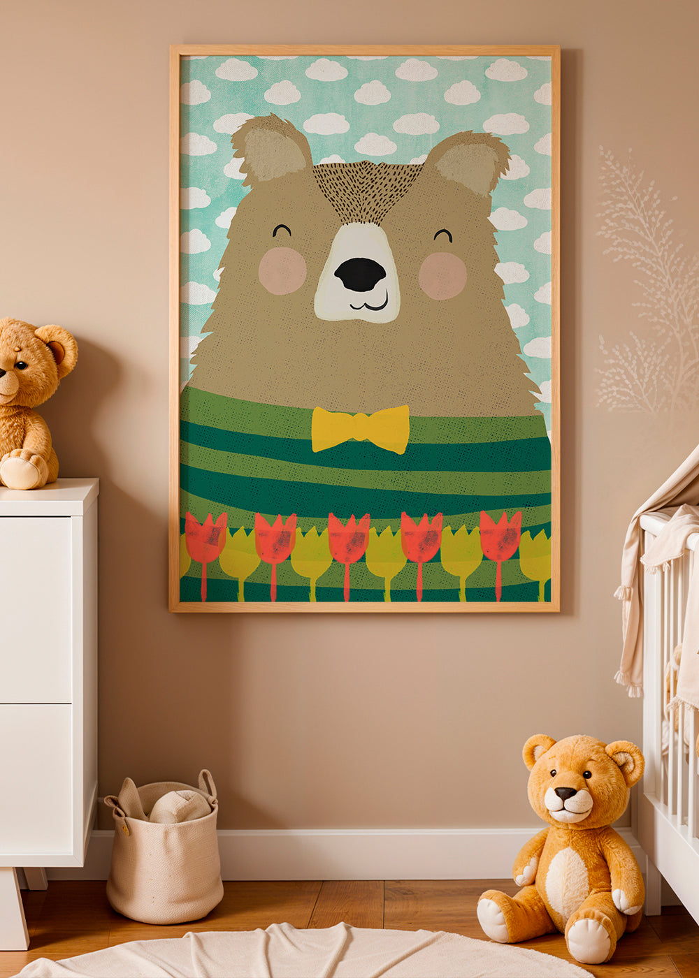 Plakat dziecięcy uśmiechnięty miś z tulipanami