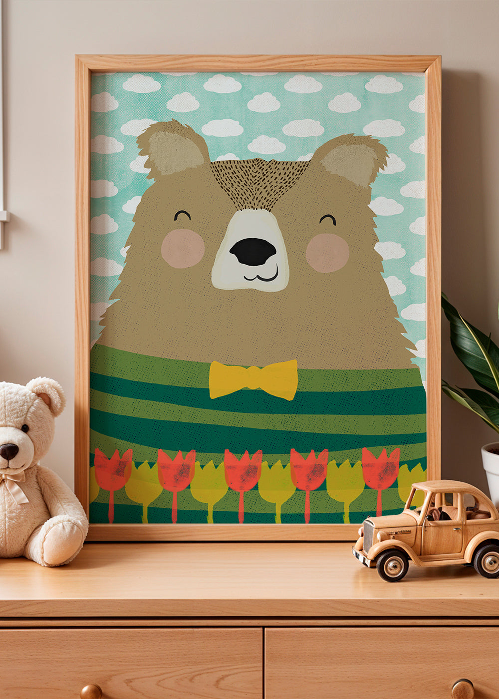 Plakat dziecięcy uśmiechnięty miś z tulipanami