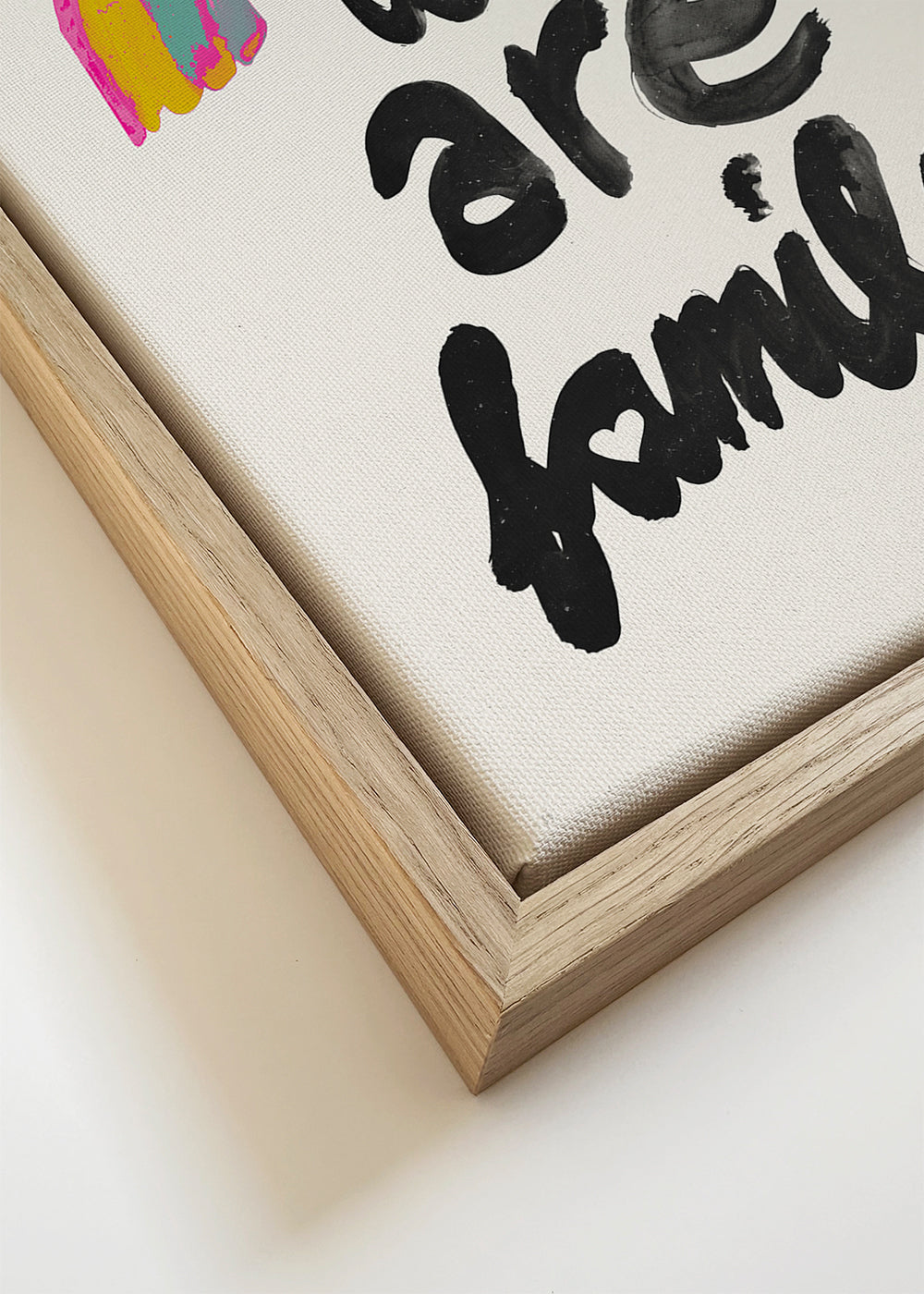 Ilustracja 'We are family' malowana tęcza