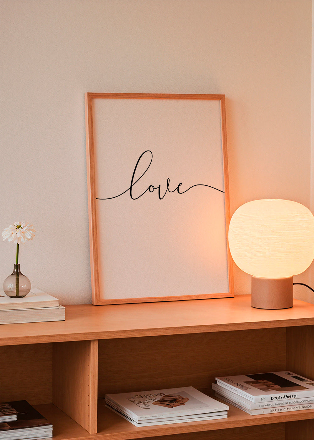 Minimalistyczny projekt Love kaligrafia