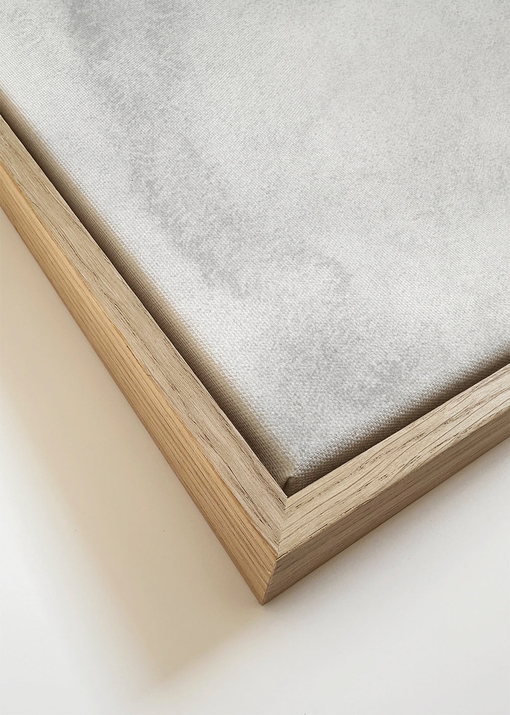 Czarno-biała grafika z minimalistyczną akwarelową strukturą