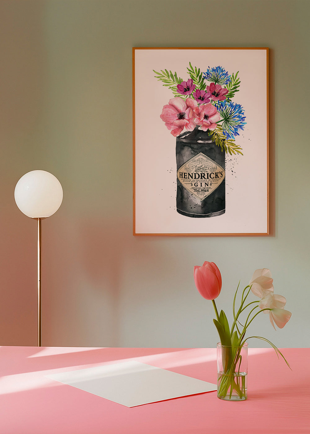 Plakat botaniczny z butelką Hendrick's i kwiatami