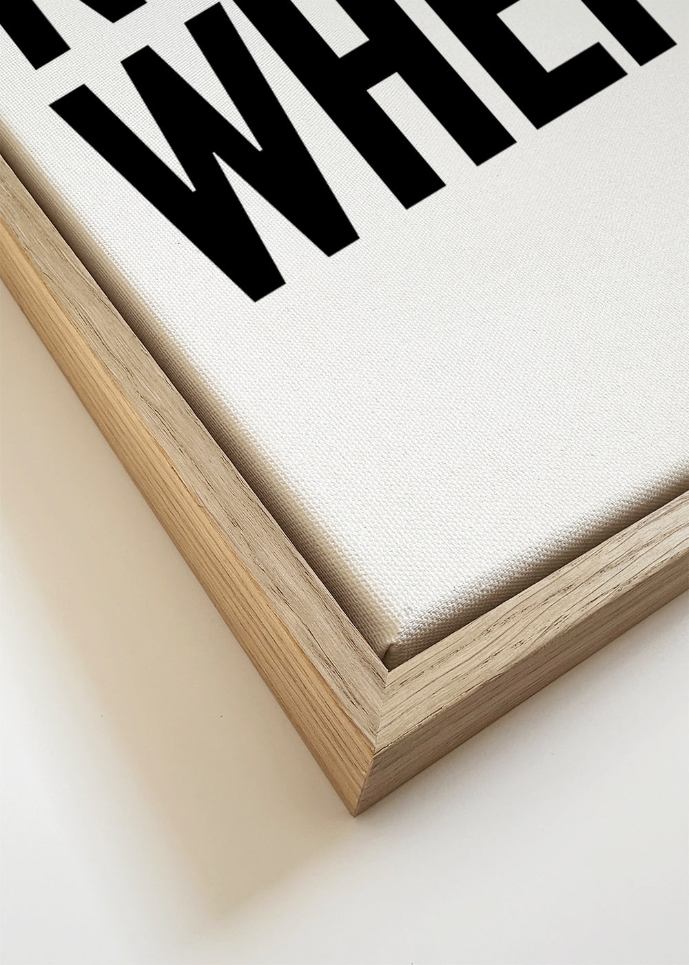 Minimalistyczny plakat typograficzny z mocnym hasłem