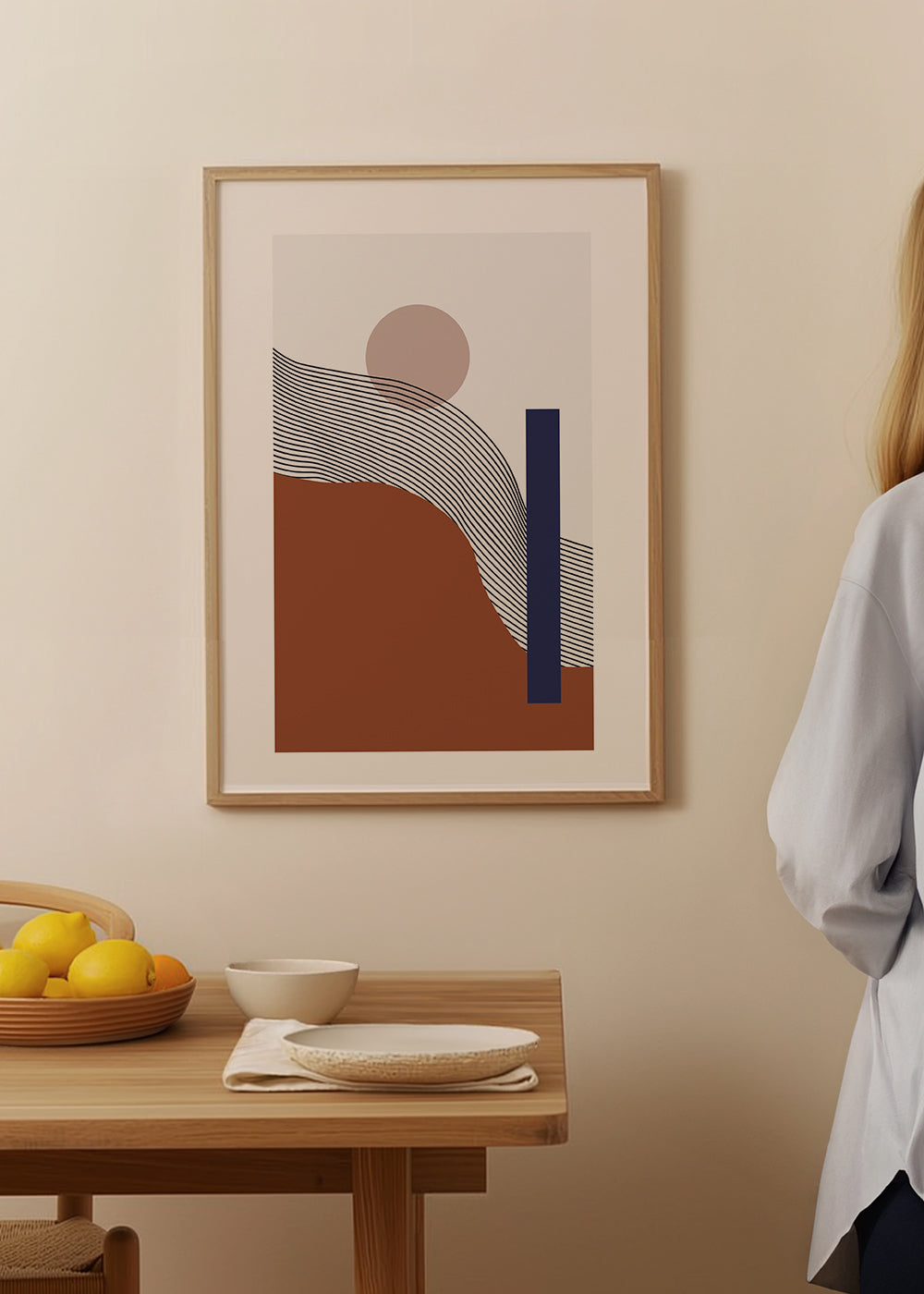 Plakat geometryczny z falistymi liniami i niebieskim blokiem