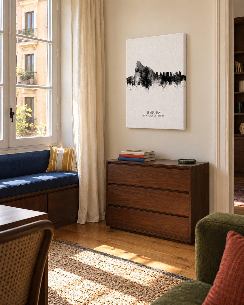 Gibraltar Skyline blanco y negro - Unframed canvas in an interior