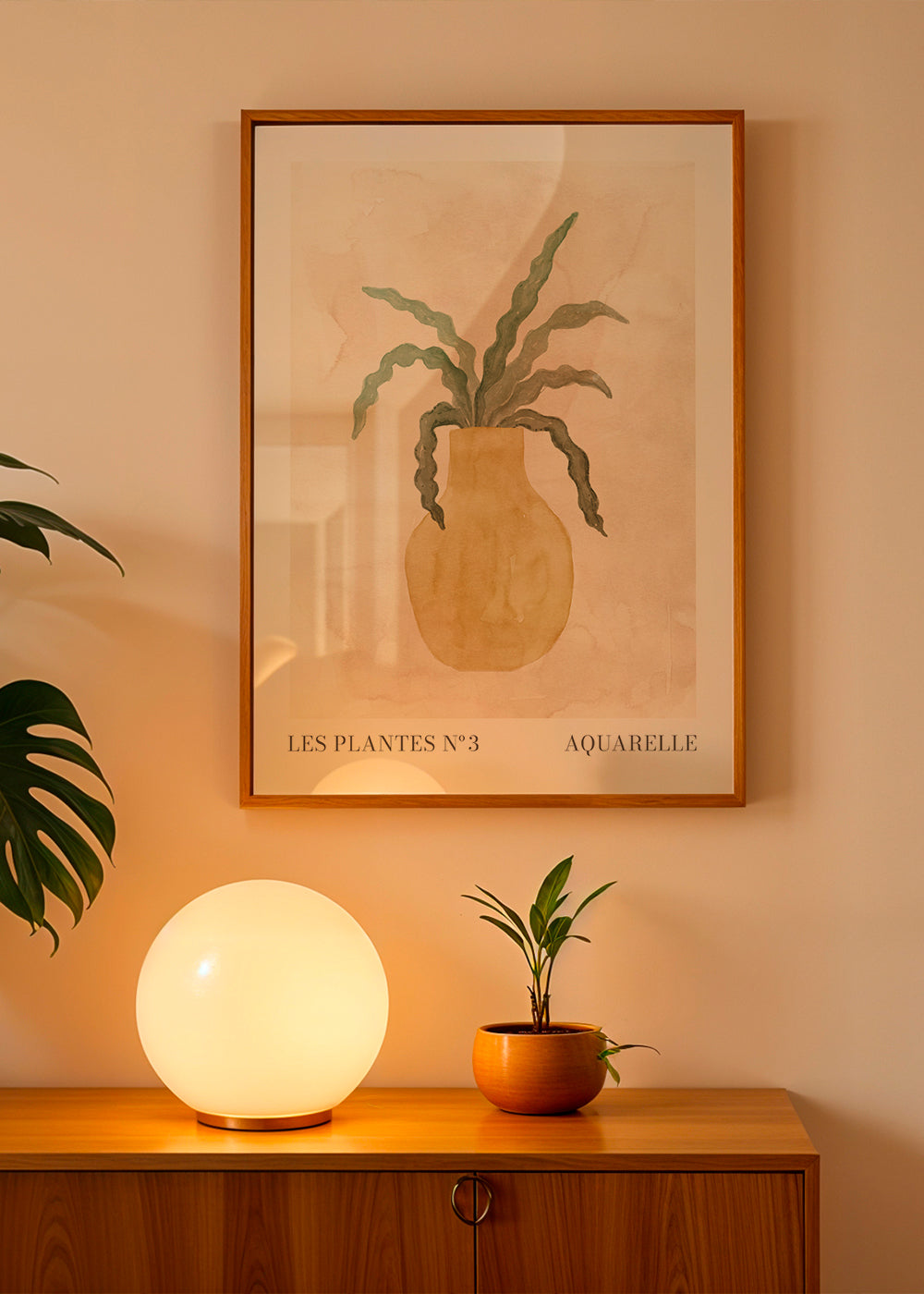 Plakat botaniczny: żółty wazon z falistymi liśćmi
