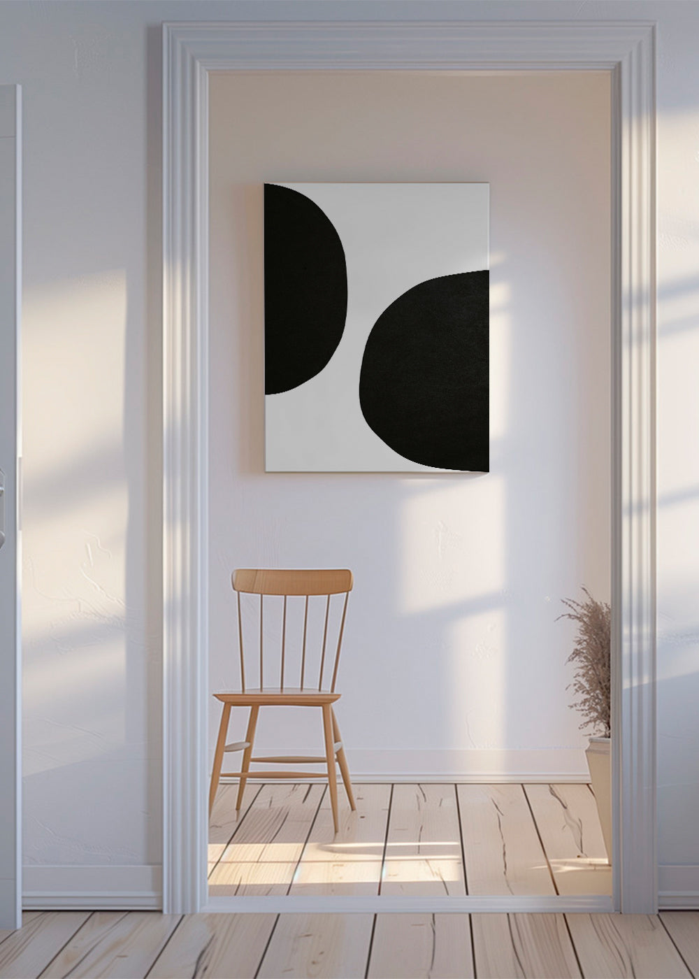 Minimalistyczny design z organicznymi czarnymi kształtami