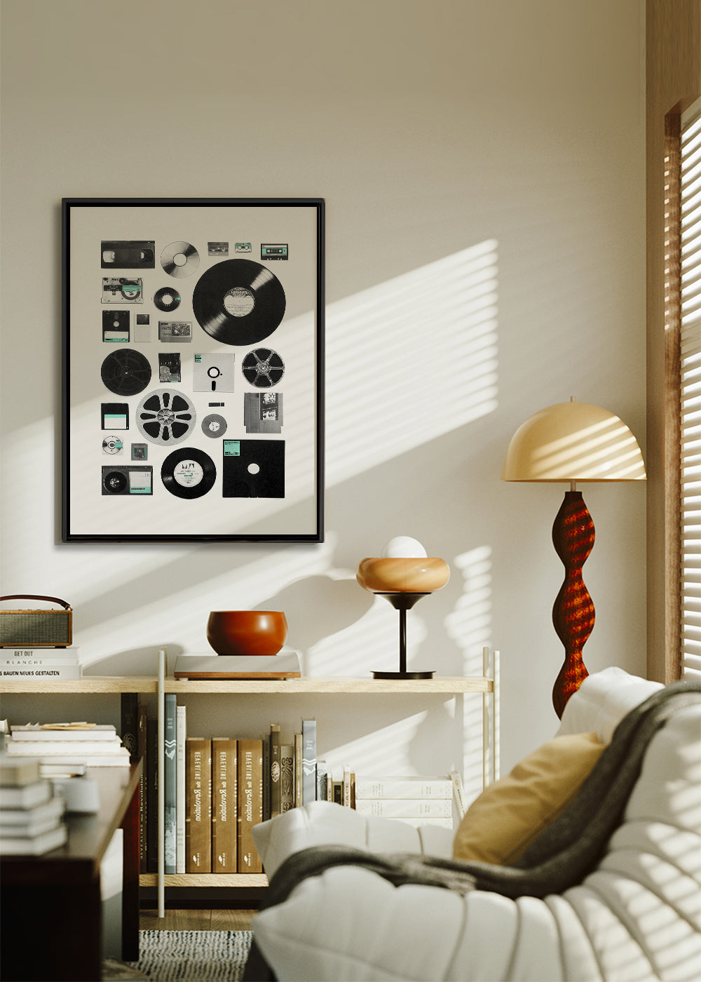 Plakat vintage z nośnikami muzycznymi w kolażu