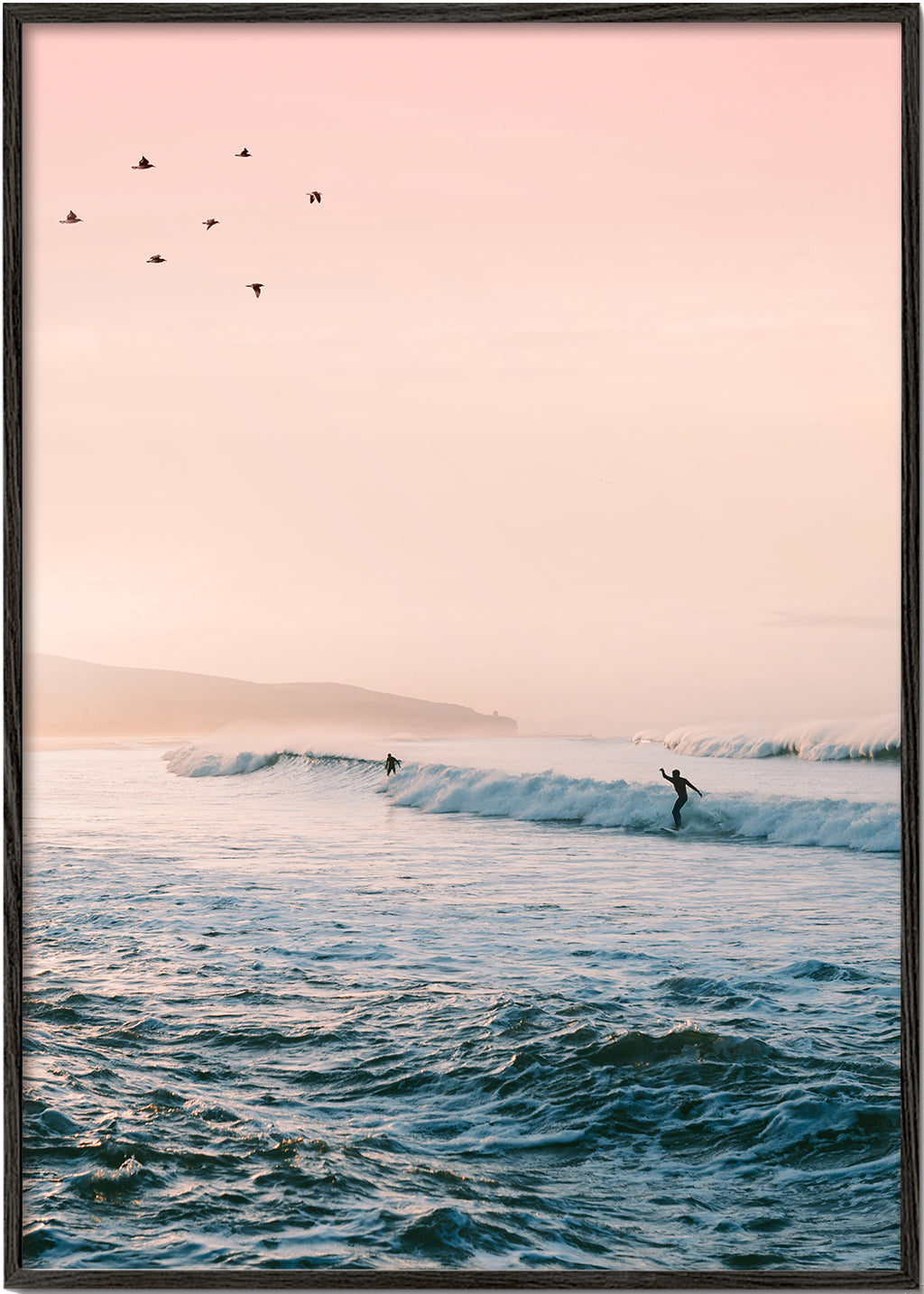 Sztuka sportowa surf przy wschodzie słońca