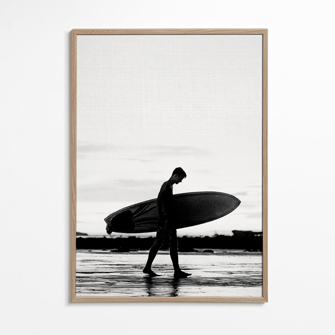 Sztuka sportowa: sylwetka surfera