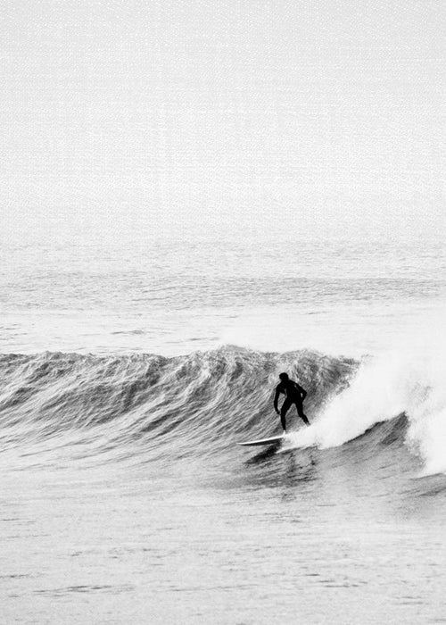 Sztuka sportowa: surfer na fali
