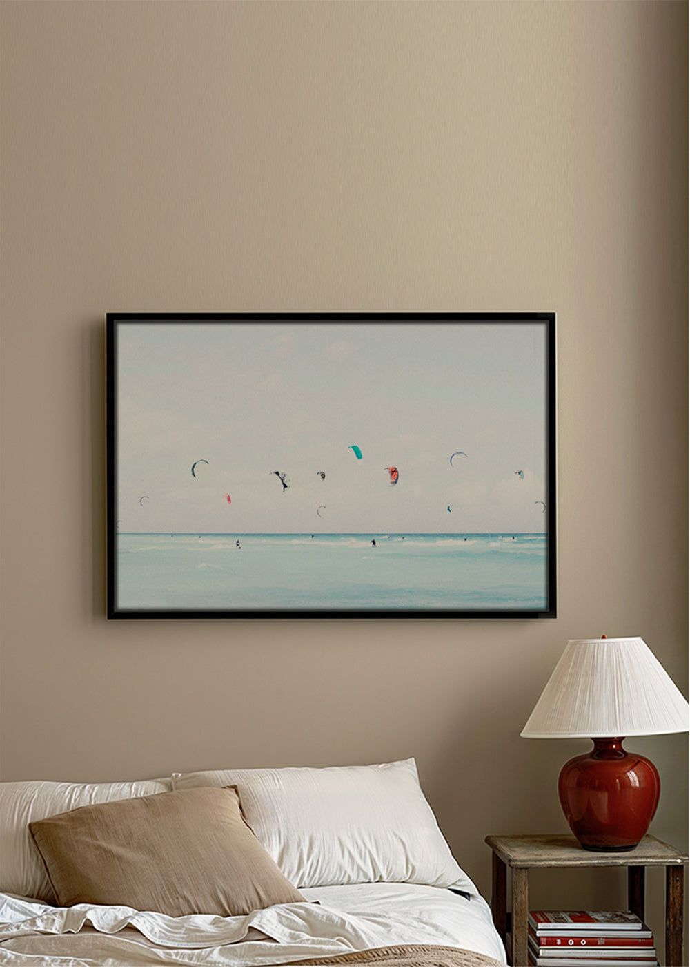 Sztuka sportu kitesurf na spokojnym morzu