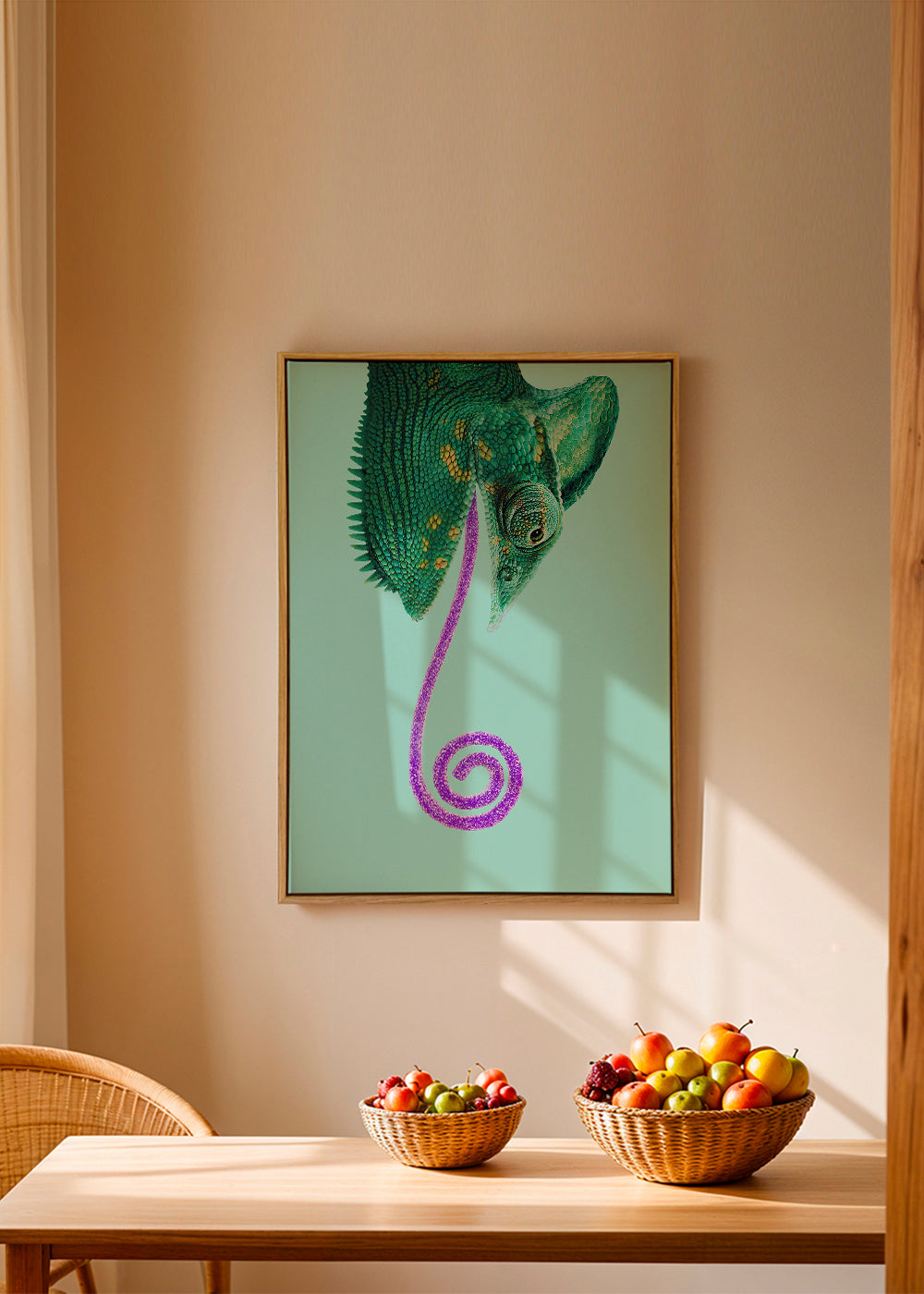 Obraz kameleon zielony z spiralnym językiem