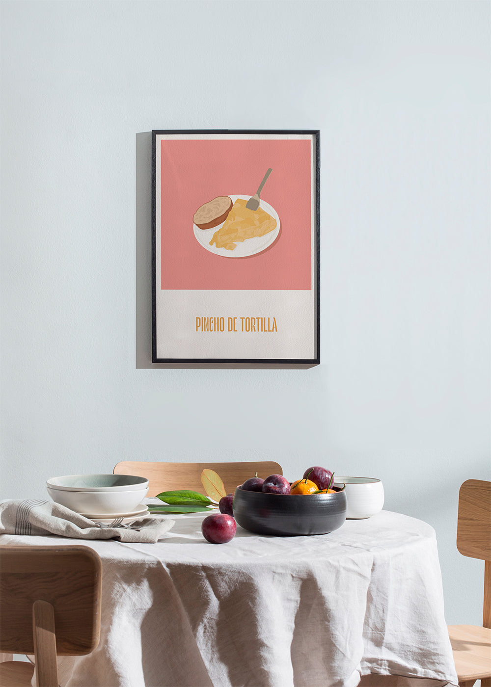 Sztuka do kuchni: pincho tortilla na różowym tle