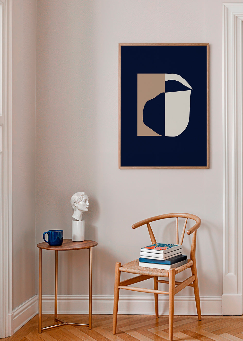Plakat geometryczny z zaokrąglonymi formami w granacie