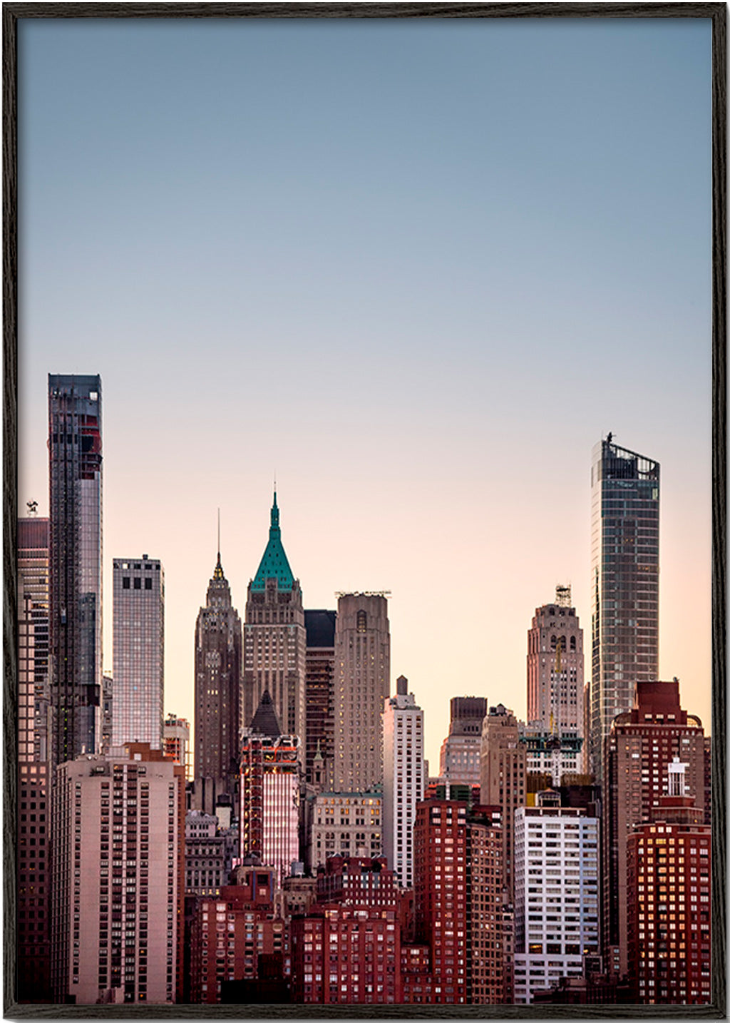 Plakat miasta ze skyline o zmierzchu – Black Frame