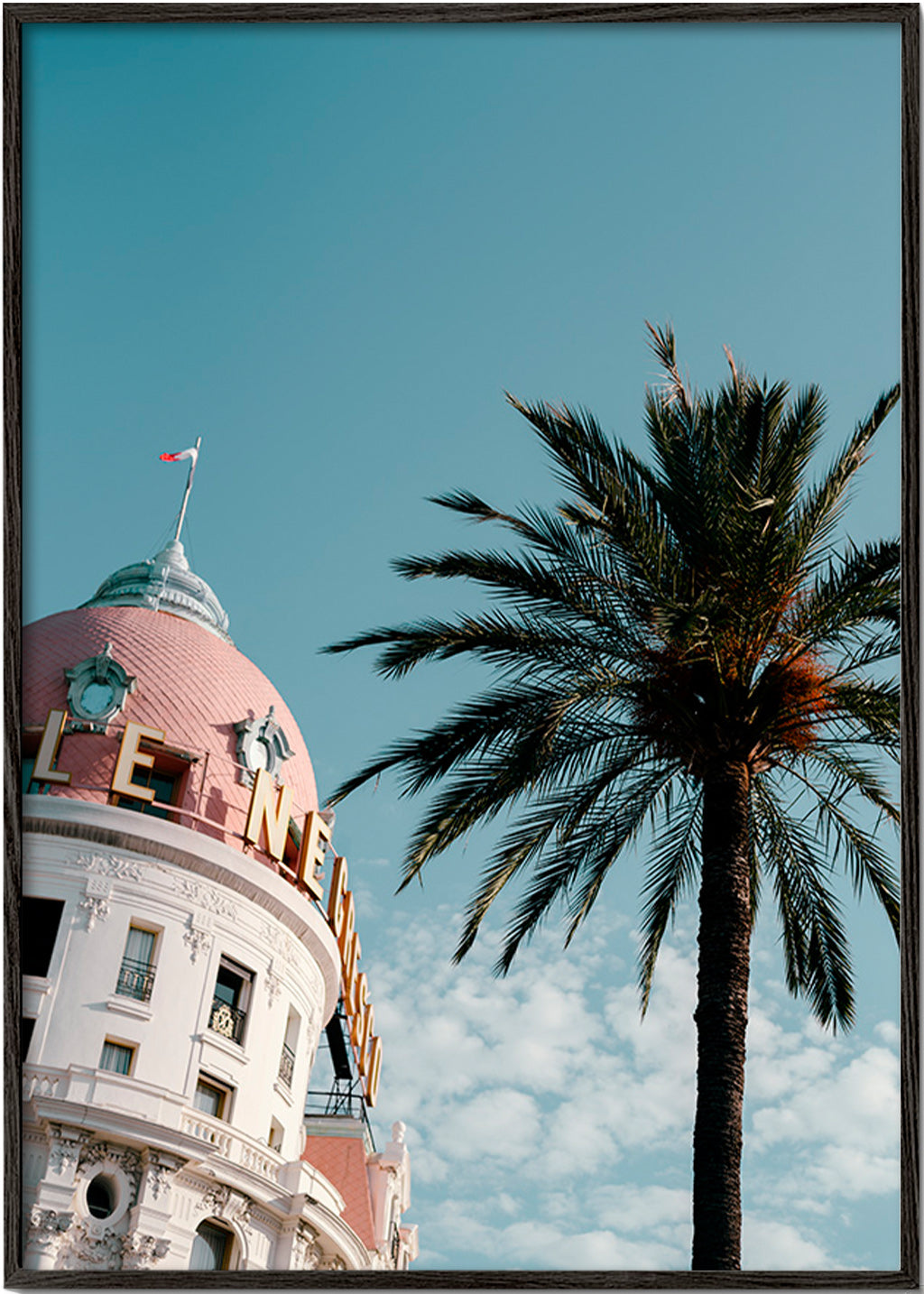 Plakat miasta Riviera z kopułą i palmą – Black Frame