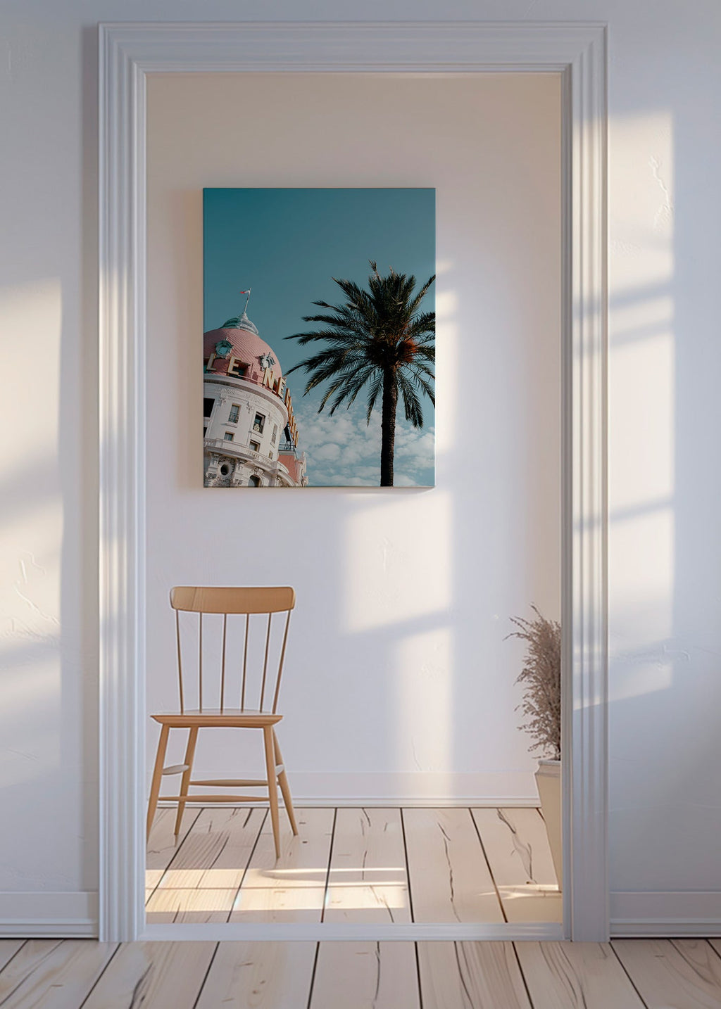 Plakat miasta Riviera z kopułą i palmą – Canvas