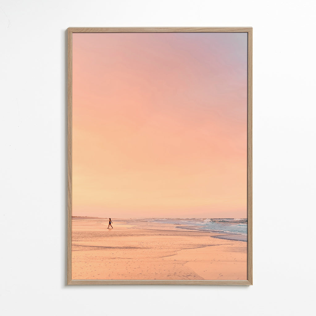 Sztuka krajobrazu: plaża o wschodzie słońca w pastelach – Oak Frame