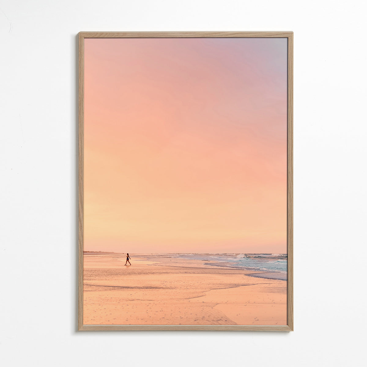 Sztuka krajobrazu: plaża o wschodzie słońca w pastelach – Oak Frame