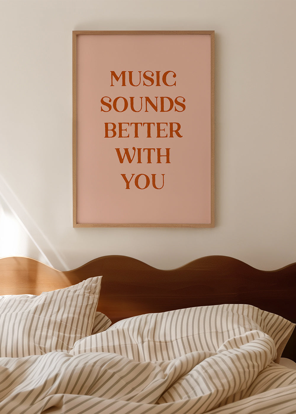 Minimalistyczny plakat z muzycznym cytatem