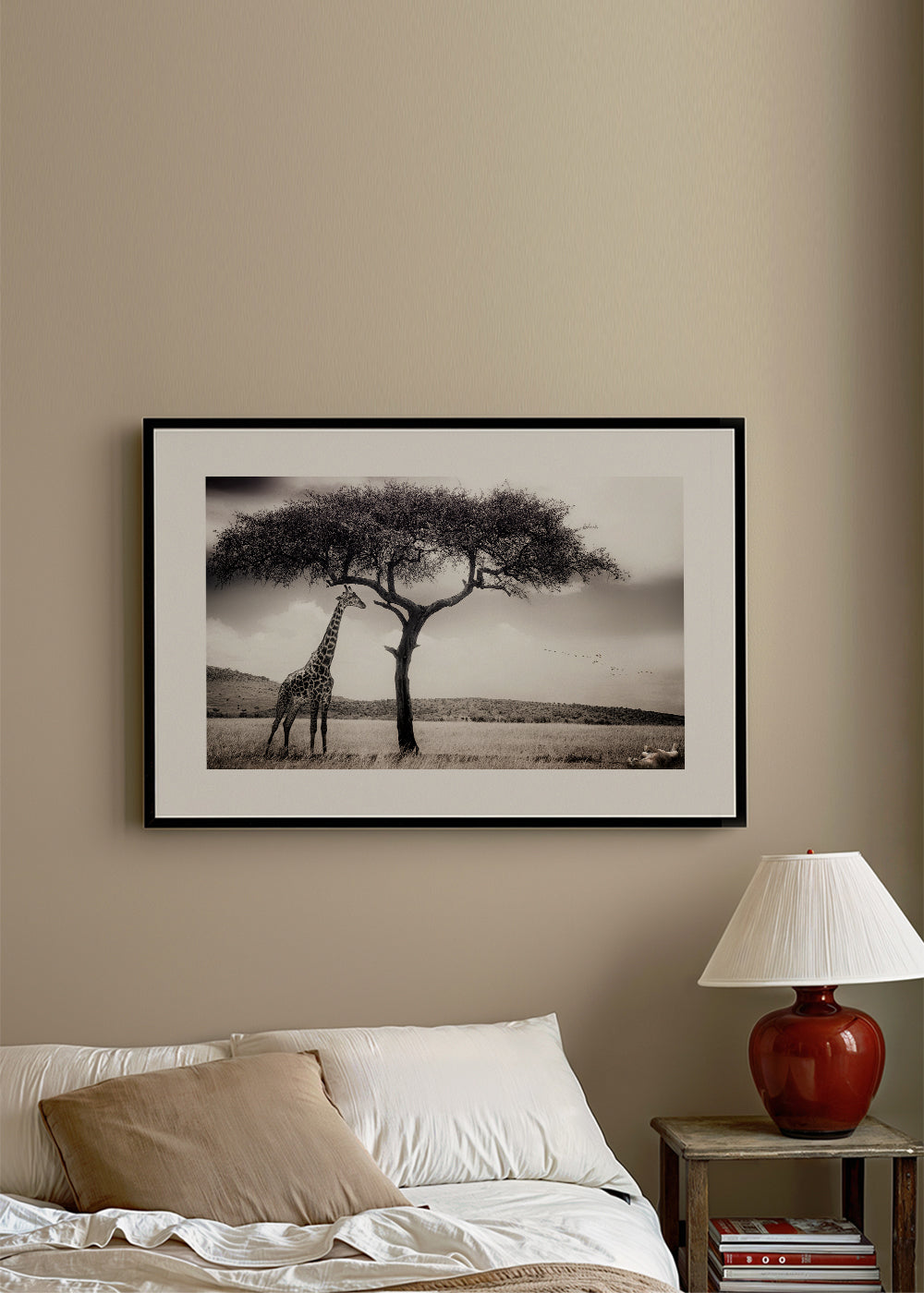 Żyrafa na sawannie fotografia