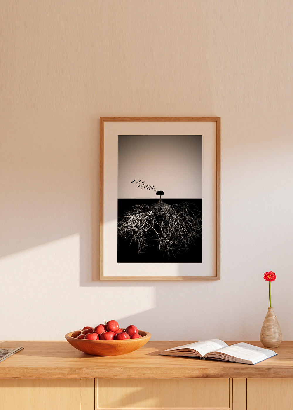 Plakat botaniczny z drzewem i graficznymi korzeniami