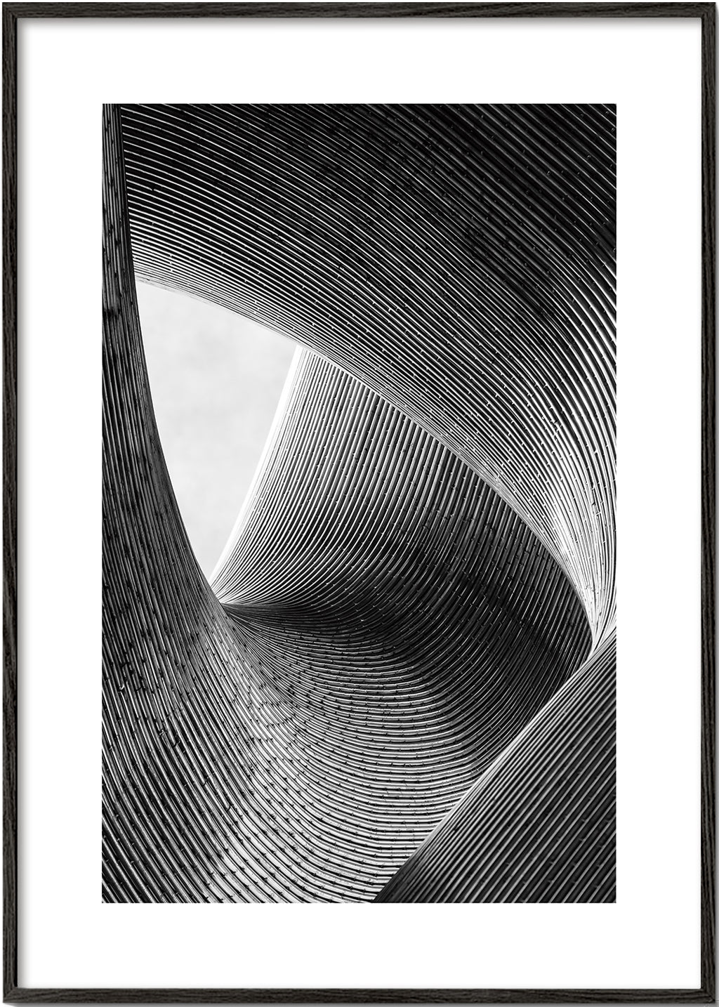 Fotografia architektoniczna z zaokrąglonymi liniami