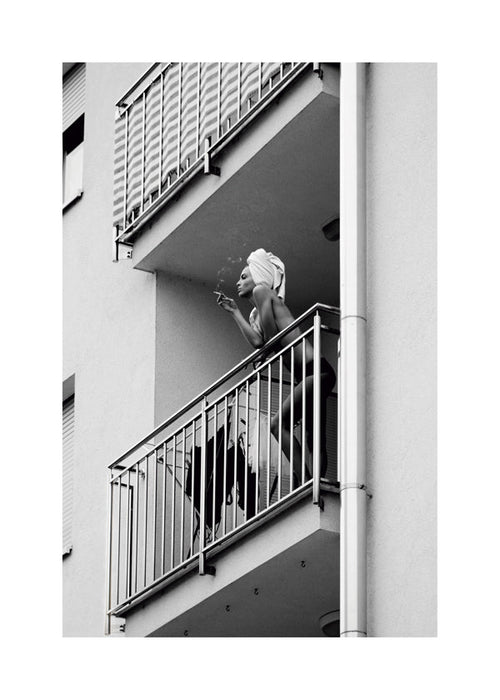 Fotografia na balkonie w czerni i bieli