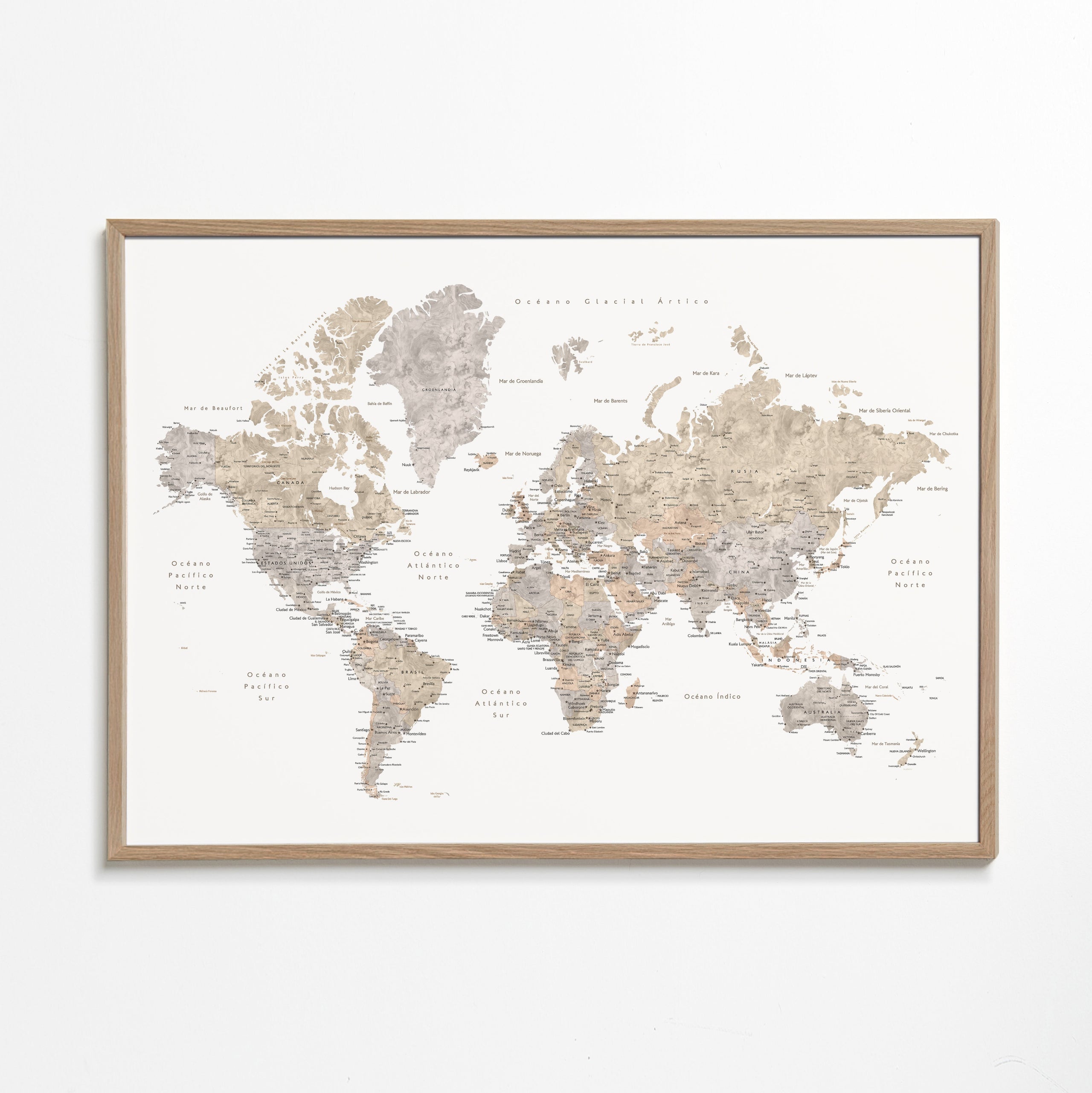Mapa świata w odcieniu taupe