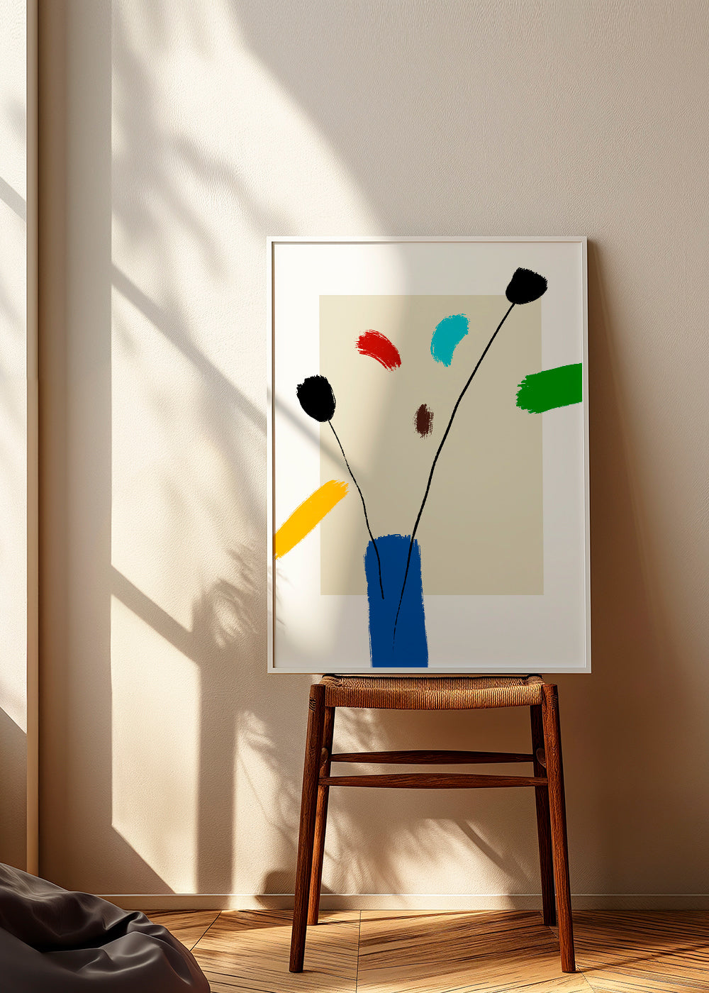 Plakat botaniczny: Wesołe kwiaty w niebieskim wazonie