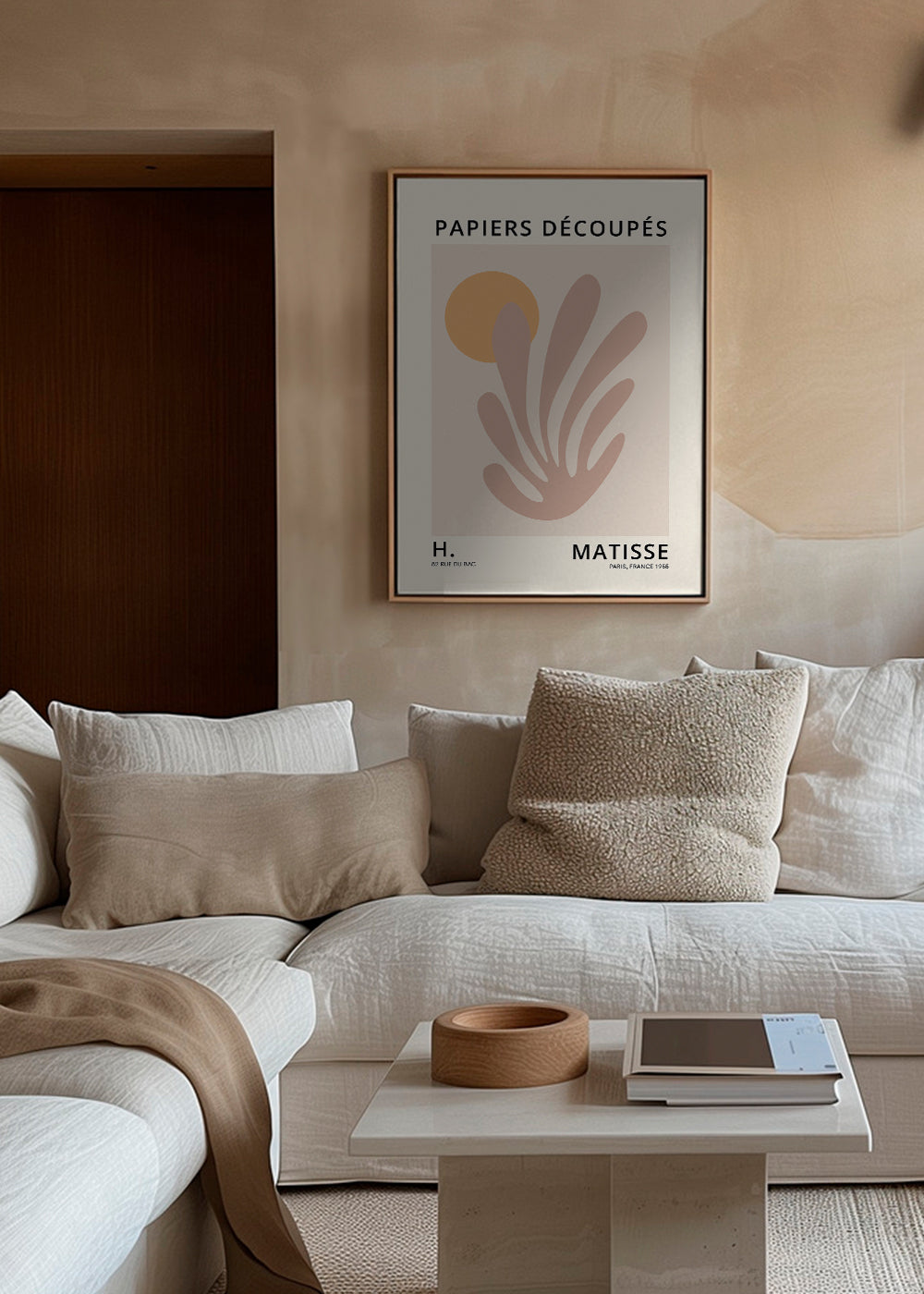 Plakat botaniczny: różowy wycięty kształt z słońcem