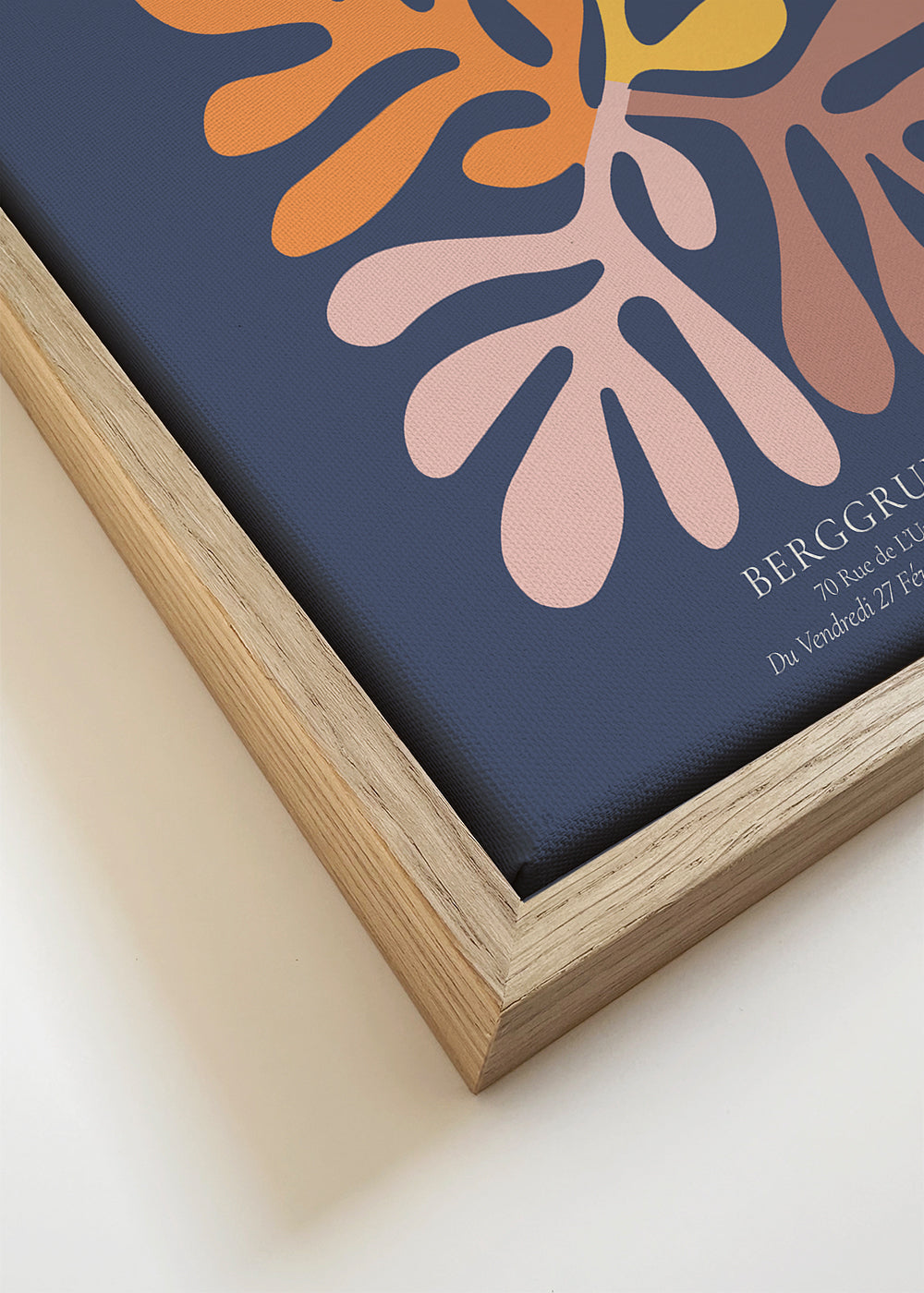 Plakat botaniczny wycinanki na granatowym tle