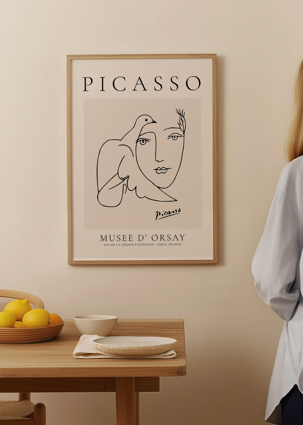 Ilustracja kobiety z gołębiem
