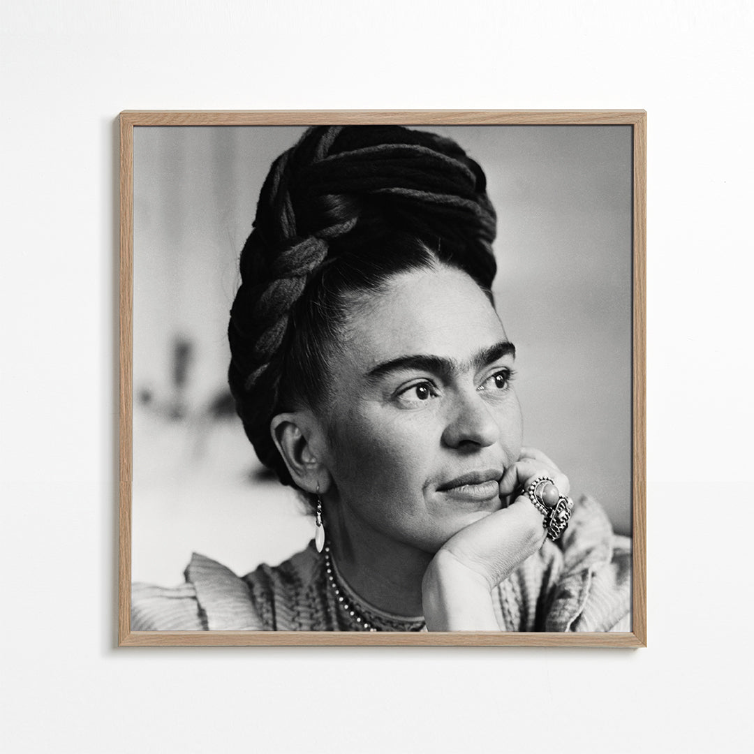 Fotografia portretowa czarno-biała w stylu vintage