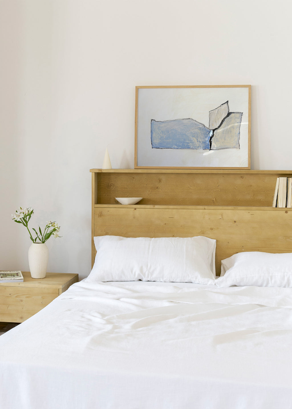 Entre dos mares - Framed poster in an interior