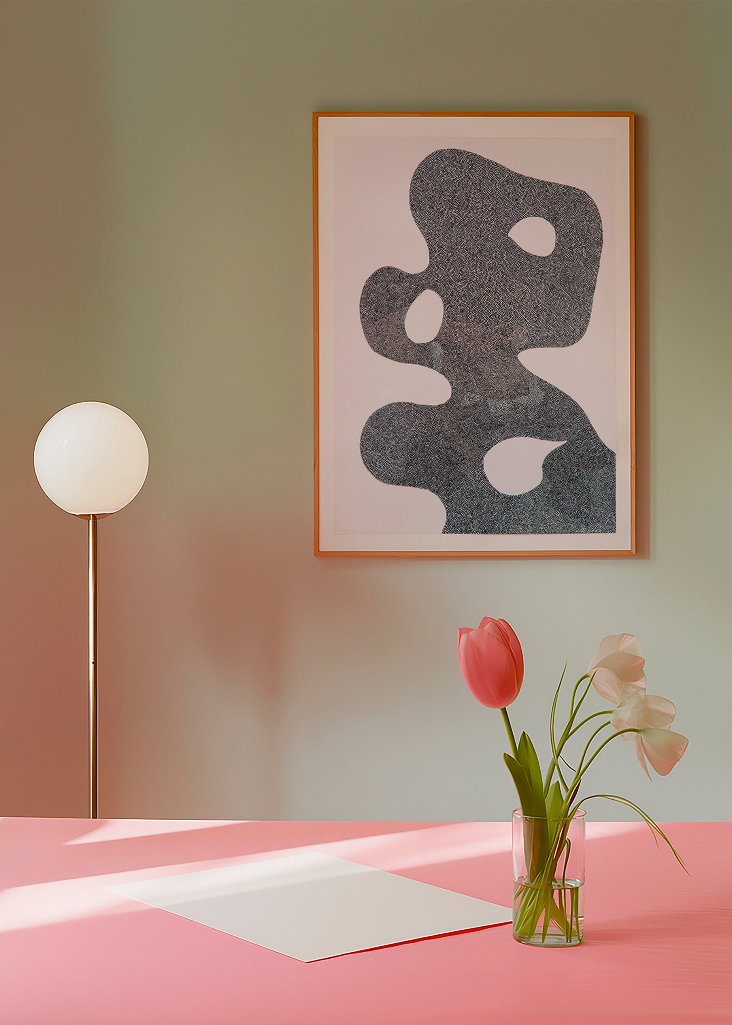 Abstrakcja kropkowana z dużą sylwetką – Product3
