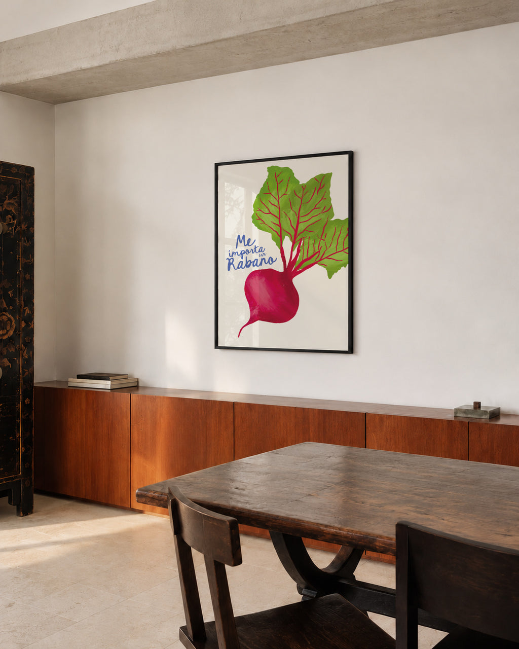 Me Importa un Rabano - Framed poster in an interior