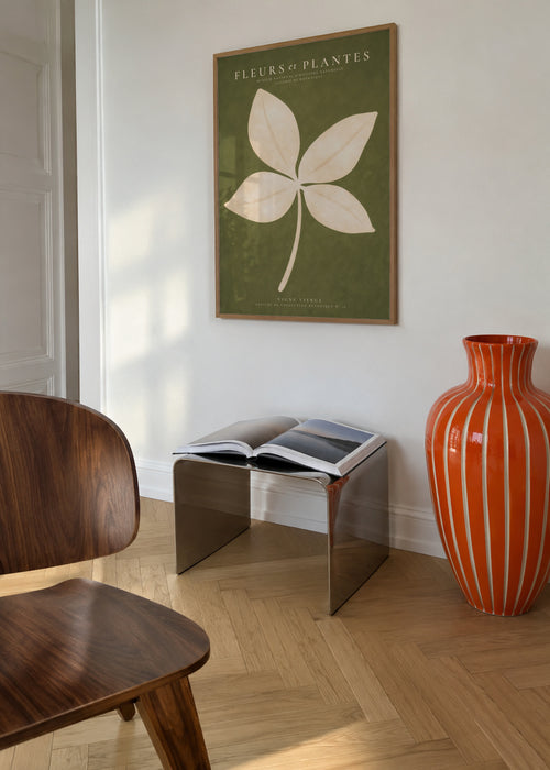 Minimal Leaf - Framed poster in an interior