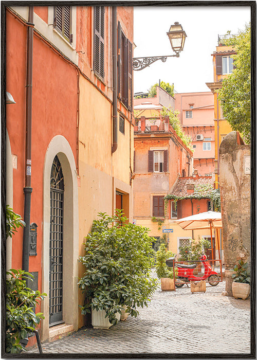 Sztuka do kuchni: ulica Trastevere z czerwonym skuterem – Black Frame