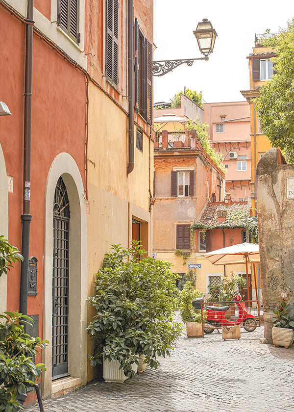 Sztuka do kuchni: ulica Trastevere z czerwonym skuterem