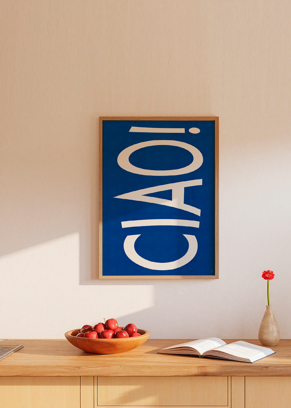 Grafika typograficzna 'CIAO' w kolorze niebieskim – Product1