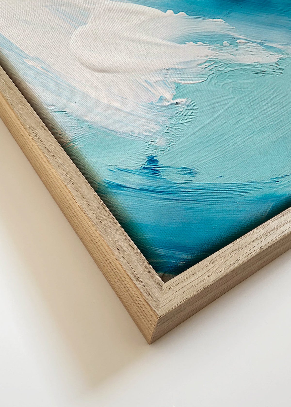 Abstrakcyjny obraz w niebieskim i białym z szerokimi pociągnięciami pędzla – Canvas detail