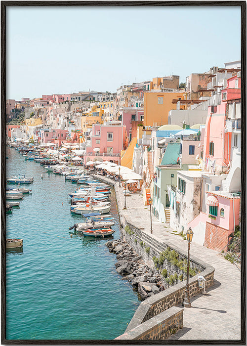 Plakat podróżniczy Procida port w pastelach – Black Frame