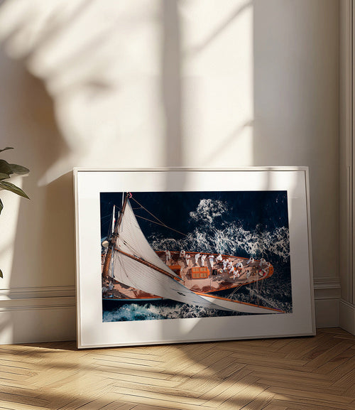 Fotografia lotnicza żaglowca na morzu – Product1
