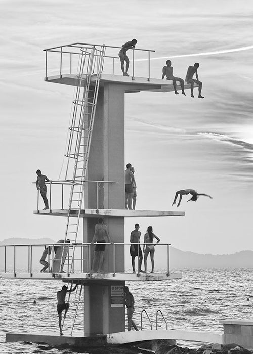 Fotografia trampoliny nad morzem