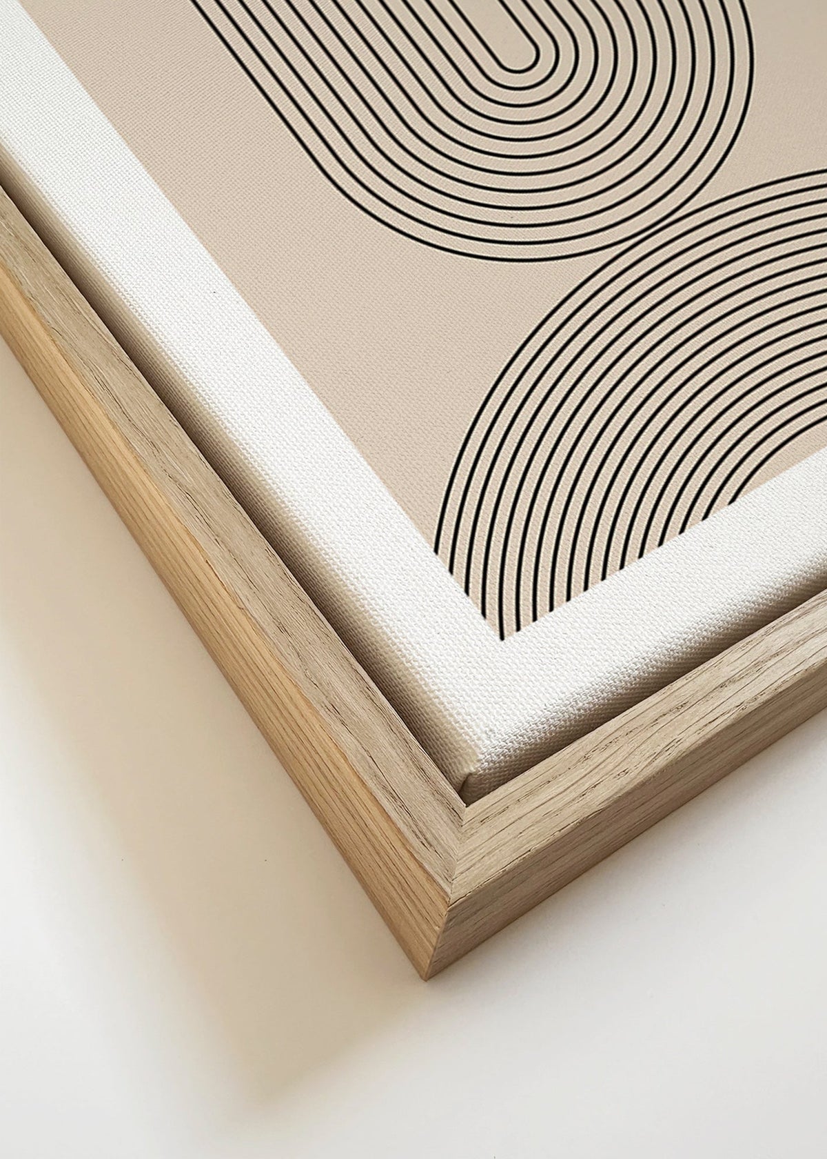 Minimalistyczny plakat z łukowymi liniami beż – Canvas detail